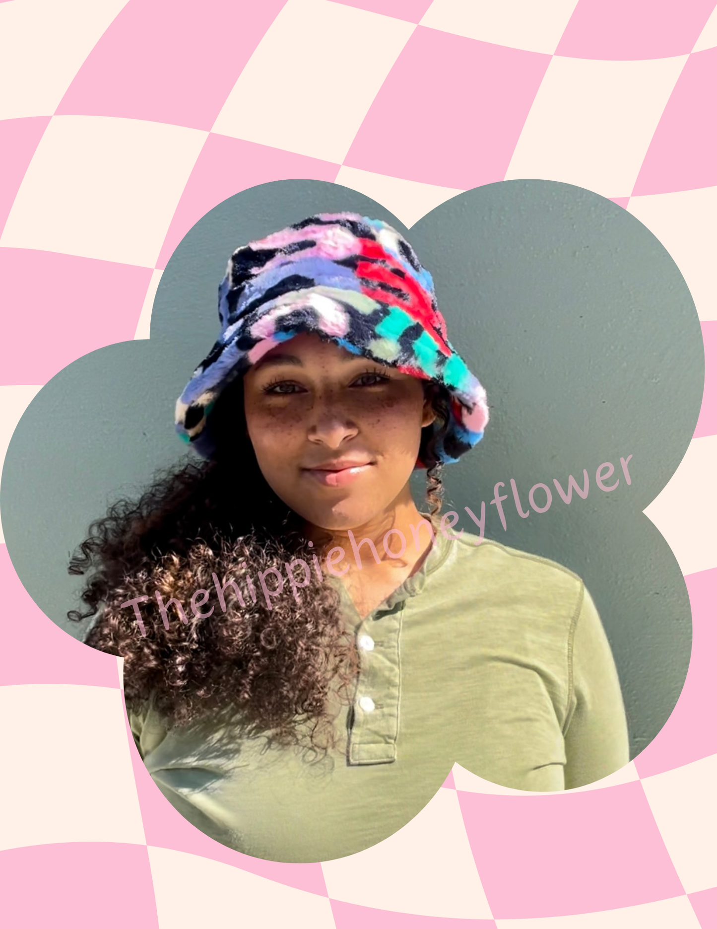 Groovy bucket Hat