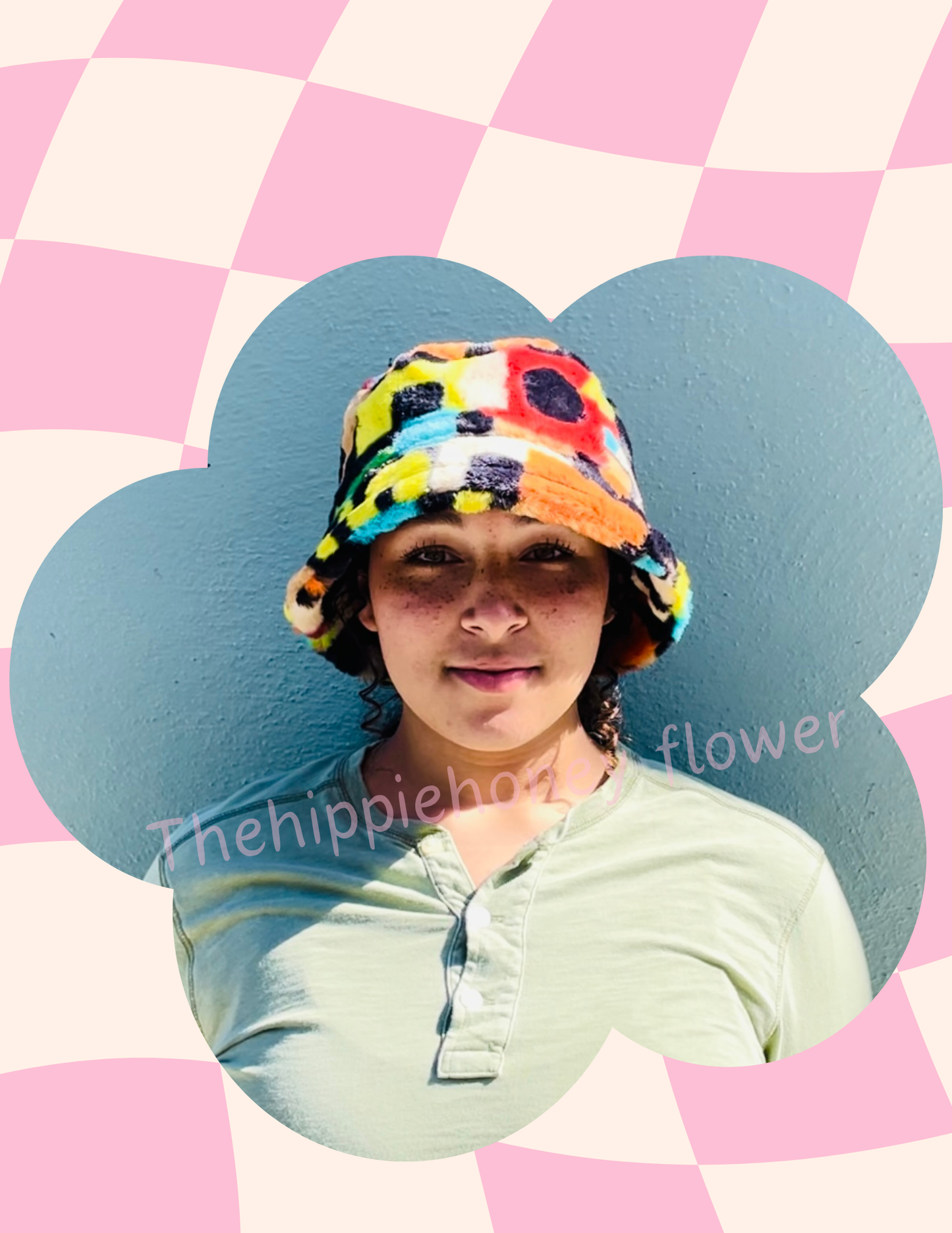 Groovy bucket Hat
